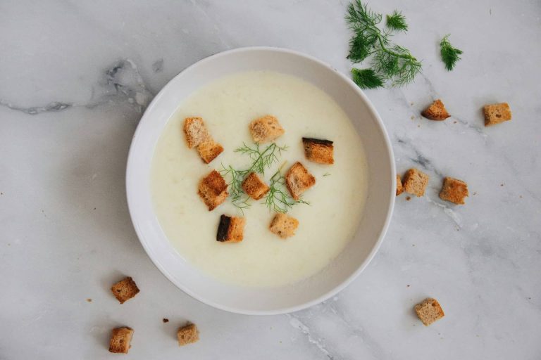 طريقة عمل شوربة الفطر بالكريمة الغنية والطعم المميز