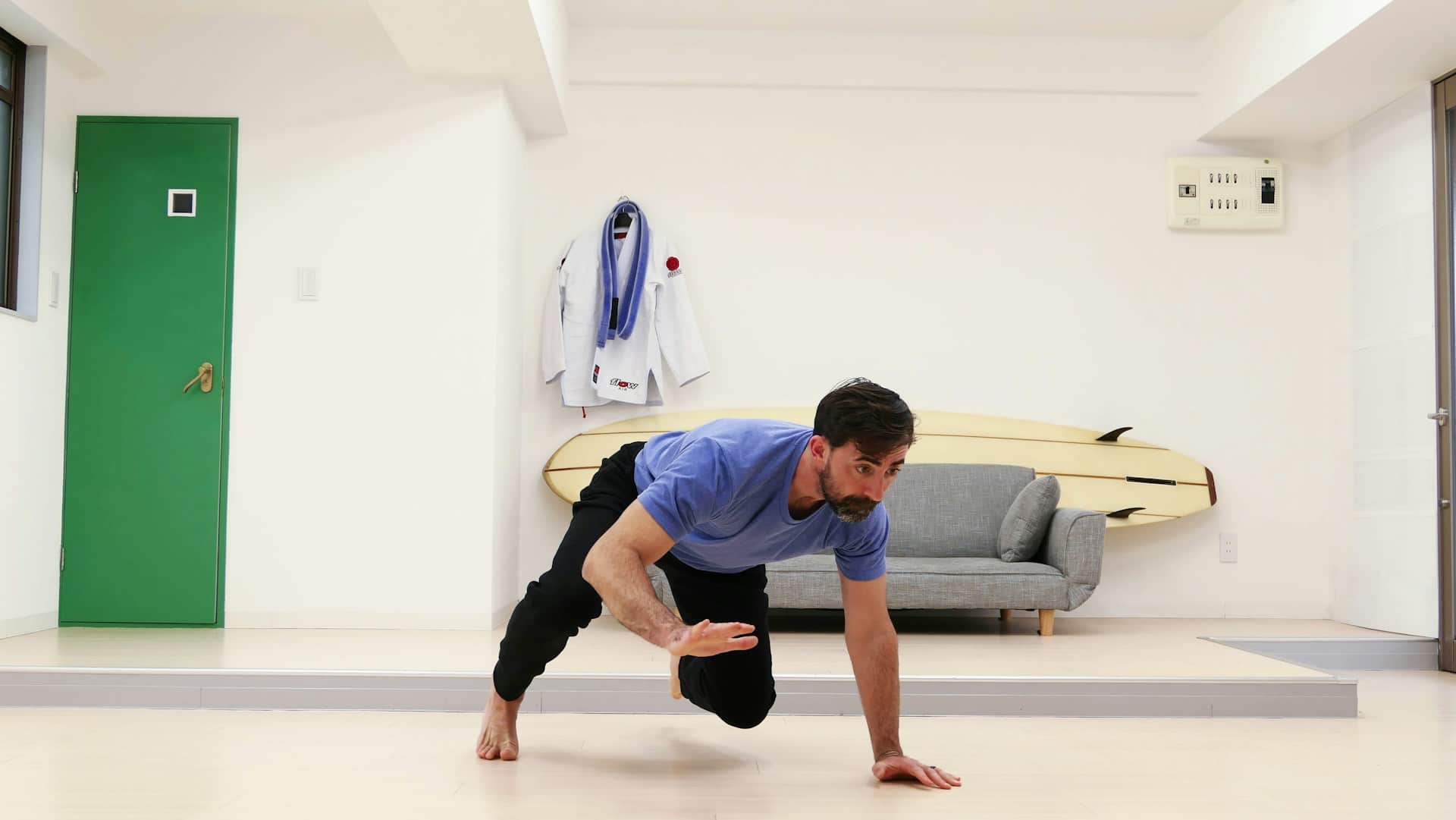 Strength exercises at home without equipment