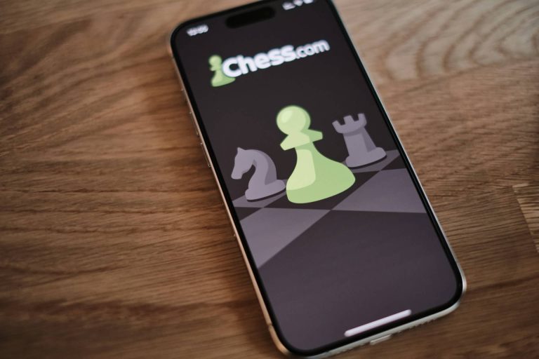 أفضل ألعاب الألغاز والذكاء لتحسين التفكير المنطقي